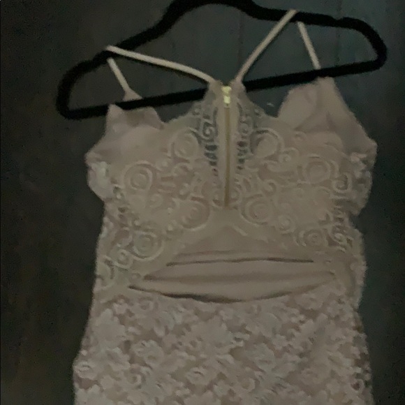 Dress - Picture 3 of 5